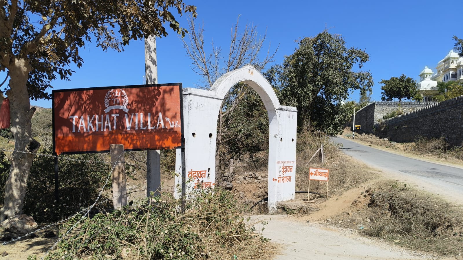Hiking trails through the Aravalli hills near Takhat Villa