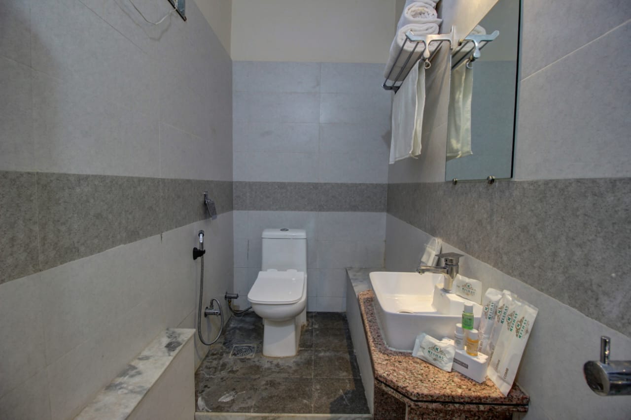 Premium Suite vanity area